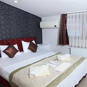 فندق Garden Hill